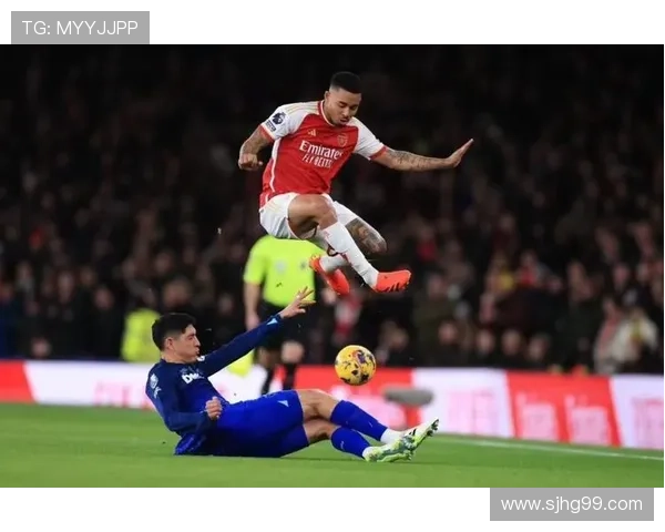 热苏斯展示精准射门技术，助力球队迎来重要胜利时刻