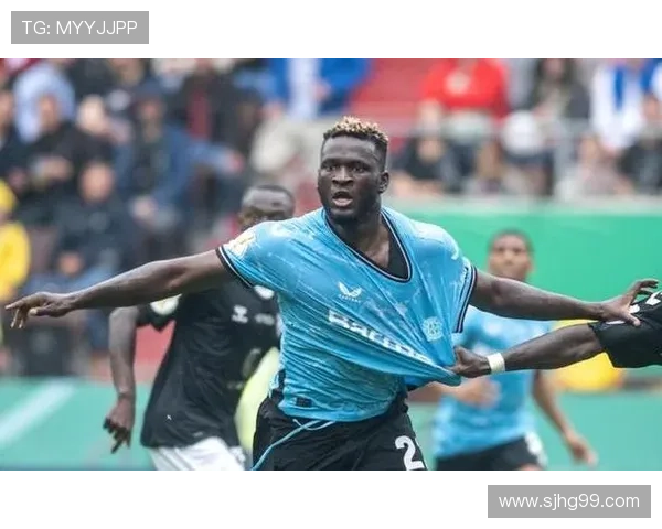 博尼法斯背身与推进能力解析