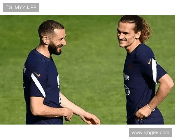 格列兹曼 vs 本泽马:法国队史地位差距在哪 格列兹曼 vs 本泽马:法国队史地位差距在哪